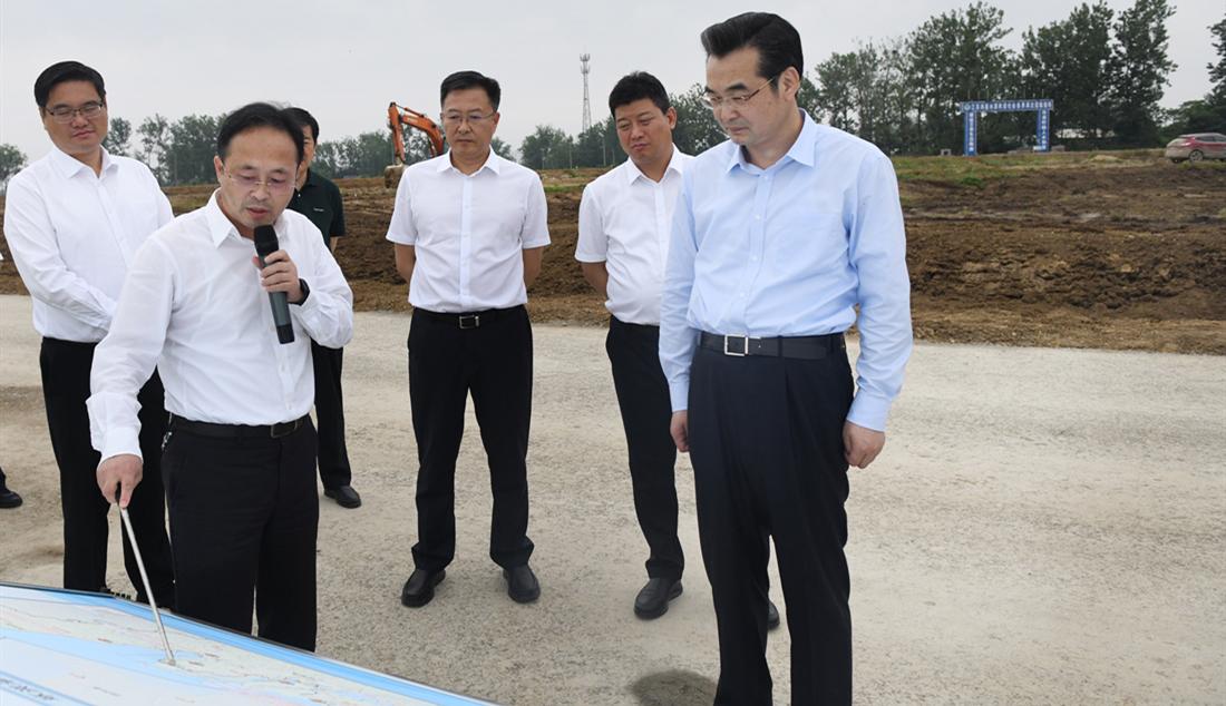 市領(lǐng)導調(diào)研推進環(huán)洪澤湖公路建設(shè)工作 抓進度 保質(zhì)量 全力...
