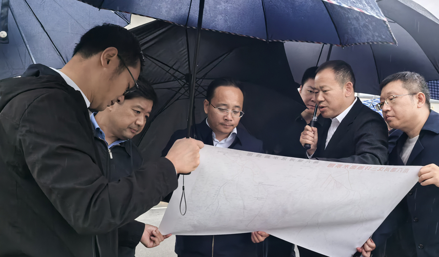 市領導調研督導生態環境保護工作